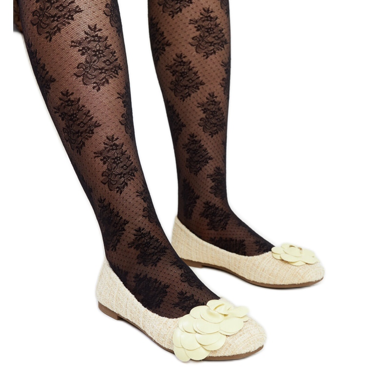 Balerini galbeni cu o floare decorativă Mateja