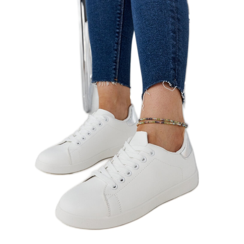 Tenisi albi cu platformă marca Hagosa