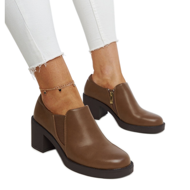 Pantofi cu toc maro Lavia