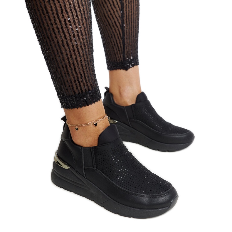 Tenisi Ashleey negri cu pană cu strasuri negru Tenisi Ashleey negri cu pană cu strasuri negru