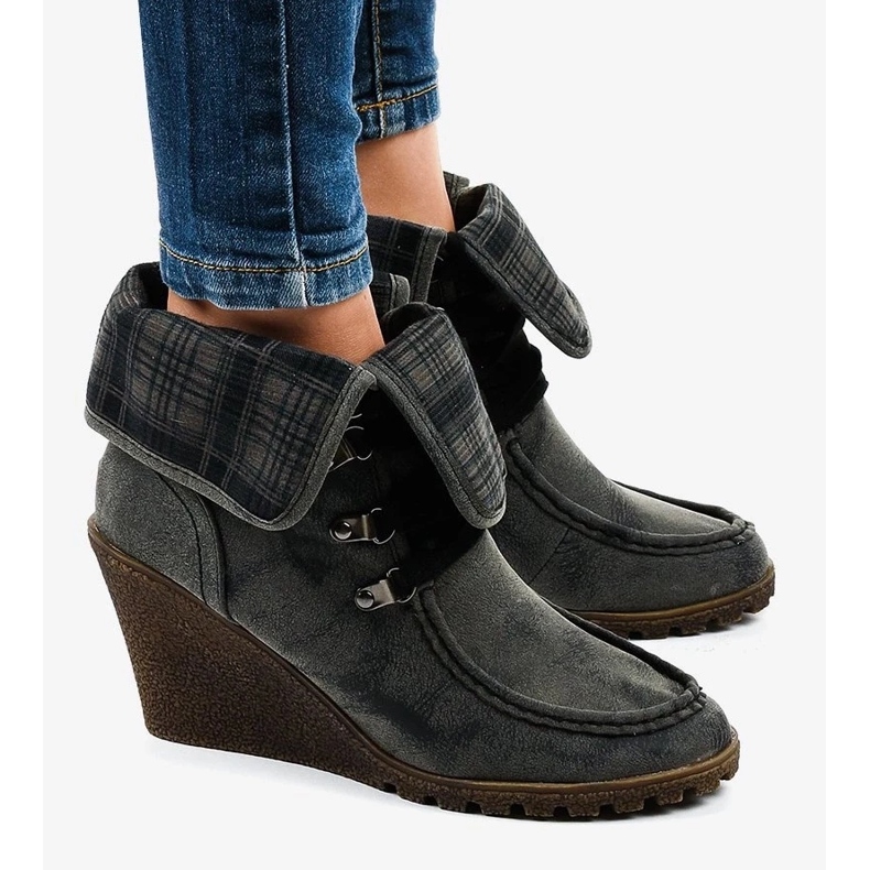 Sandale de damă confortabile, din piele, cu decor elegant bej