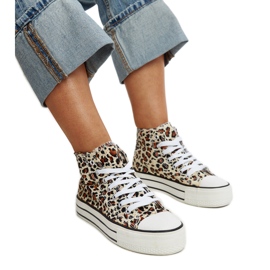 Adidași înalți cu imprimeu leopard, cu talpă groasă maro Adidași înalți cu imprimeu leopard, cu talpă groasă maro