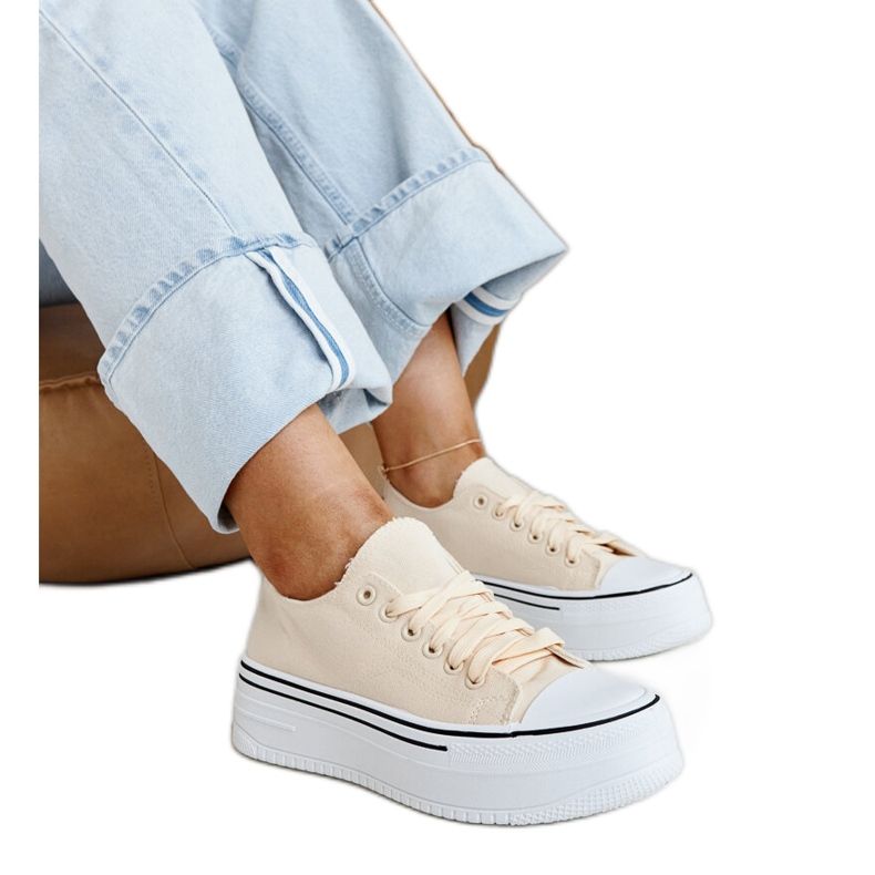 Adidași bej deschis cu talpă Bahira groasă