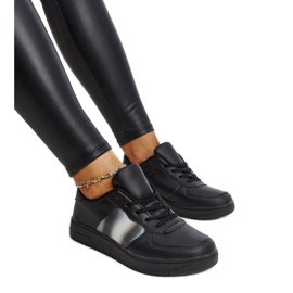 Pantofi din piele neagră cu cataramă decorativă negru