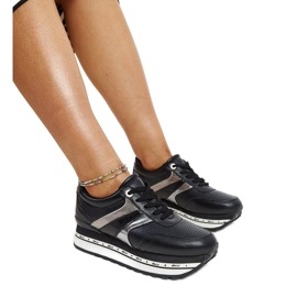 Pantofi din piele neagră cu cataramă decorativă negru