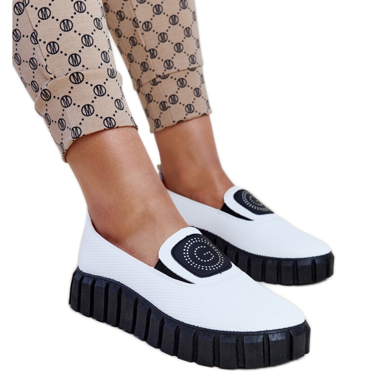 Pantofi albi cu talpă Teska masivă Pantofi albi cu talpă Teska masivă