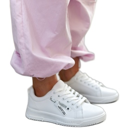 Tenisi albi din piele ecologica Brecht