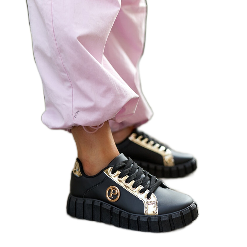 Adidași negri și aurii cu talpă Bionda masivă negru