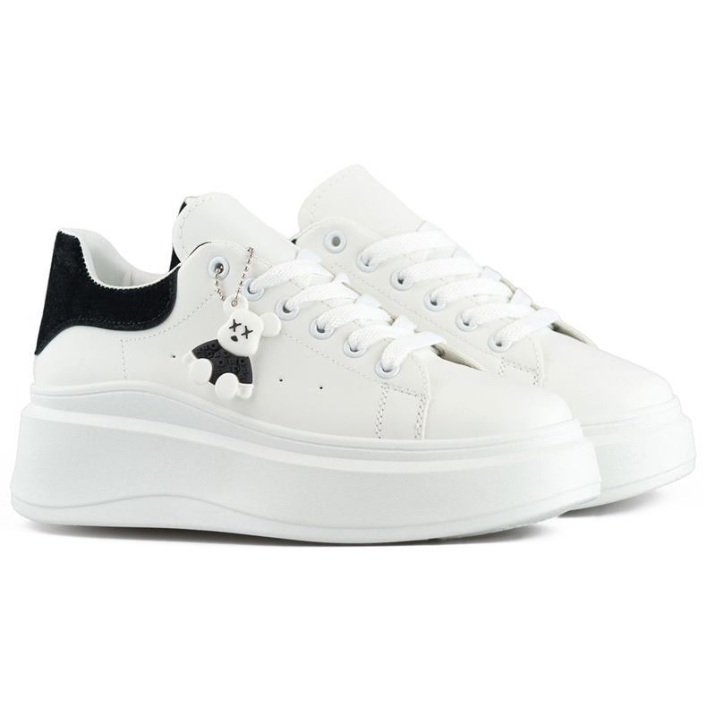 Pantofi sport albi cu talpă groasă și ursuleț negru