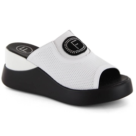 Sandale de damă din piele ajurata, alb Filippo DK6141