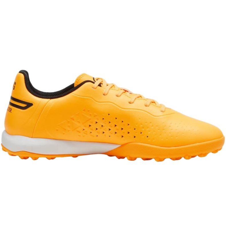 Pantofi de fotbal Puma King Match Tt M 107260 05 portocale Pantofi de fotbal Puma King Match Tt M 107260 05 portocale