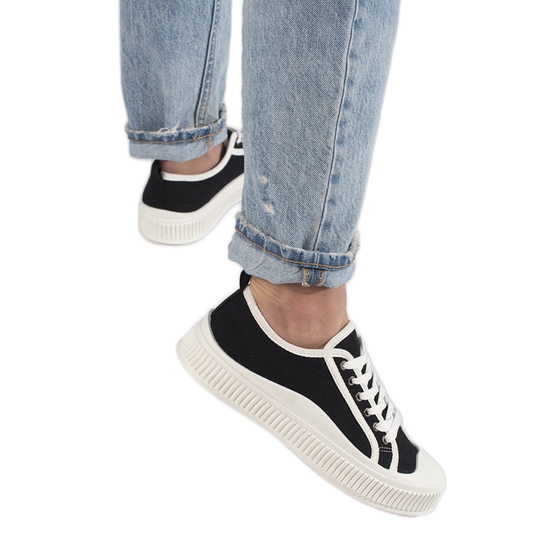 Tenisi de dama negri cu platforma negru