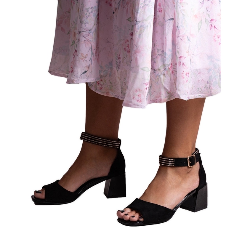 Sandale Athir cu toc lacuit negru Sandale Athir cu toc lacuit negru