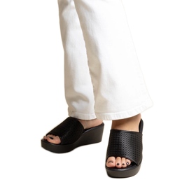 Papuci negri cu pană ajurata din piele ecologică Garvin negru