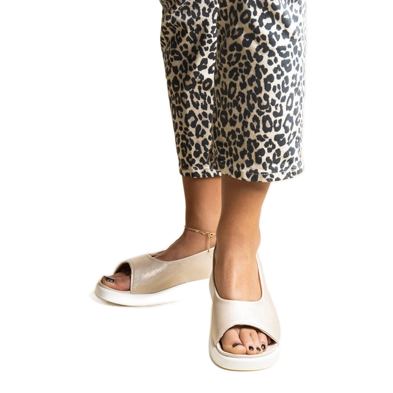 Sandale cu slip-on aurii cu strălucire Taylak de aur