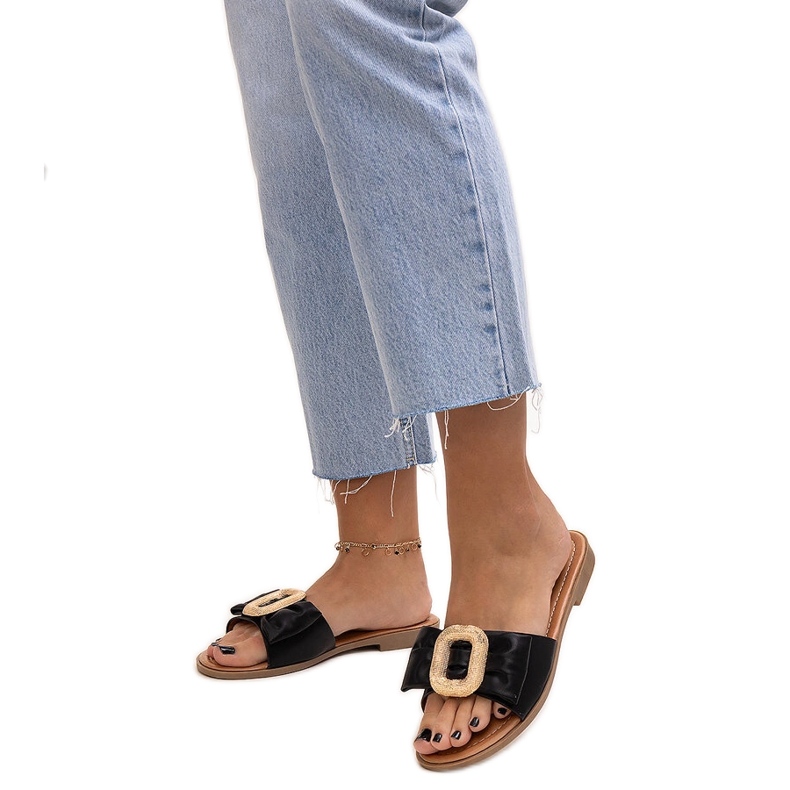 Șlapi negri cu cataramă Limera negru