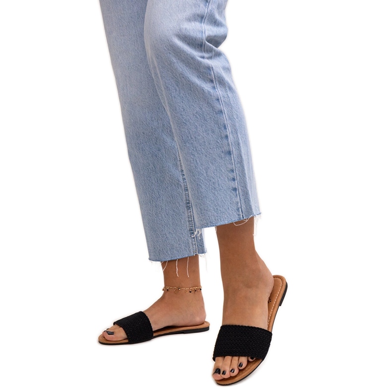 Clape Marika brodate negre negru