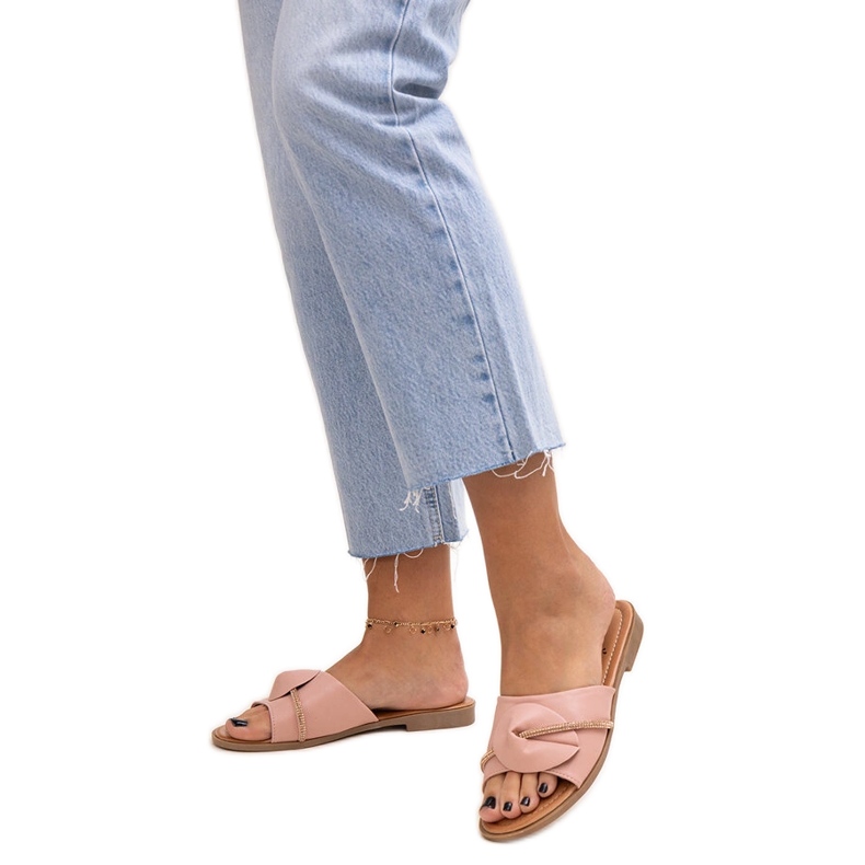 Pălării decorate cu o curea cu zirconi Amari roz