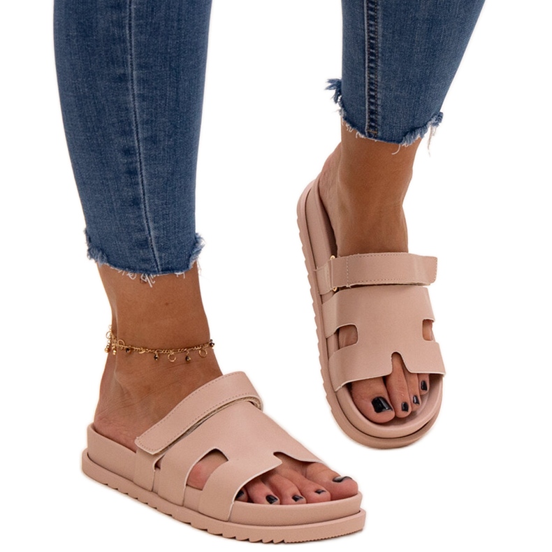 Flip-flops bej cu velcro de la Kassis