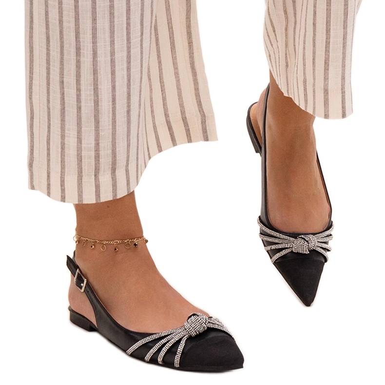 Balerini cu varf ascutit si strasuri Sellar negru Balerini cu varf ascutit si strasuri Sellar negru