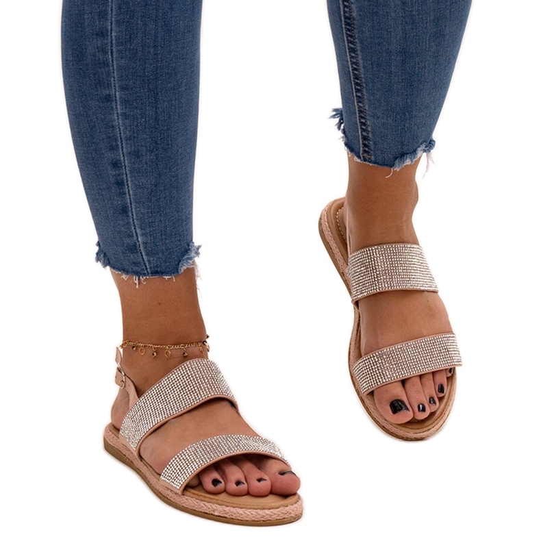 Sandale roz decorate cu strasuri Carvalia