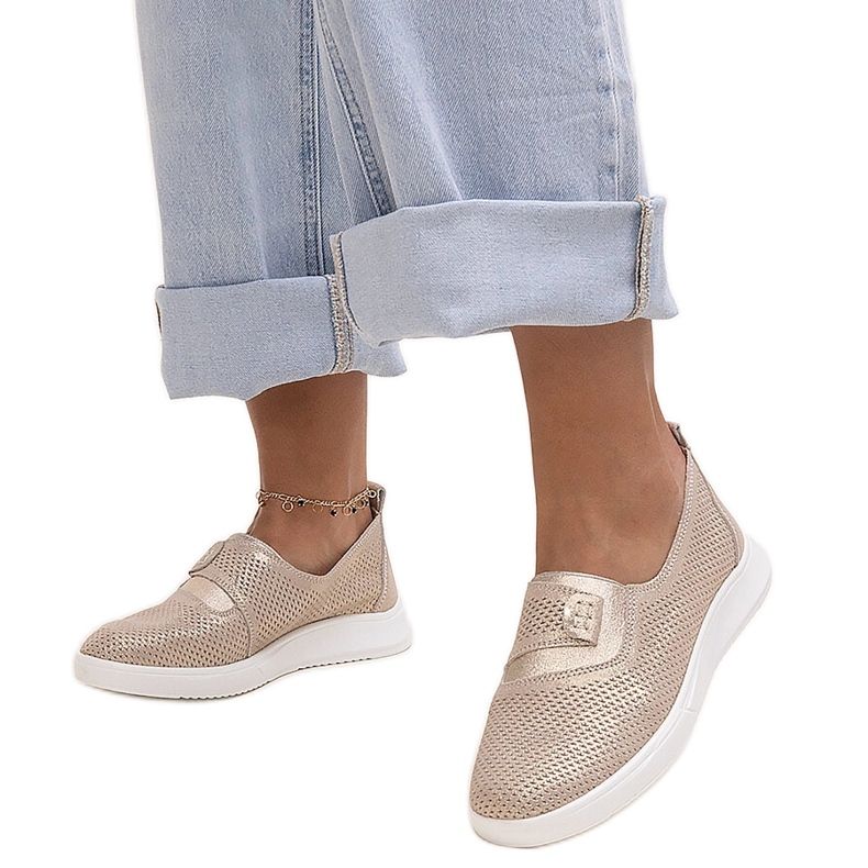 Tenisi Ethels aurii din piele perforata de aur