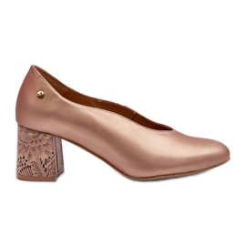 Pompi eleganti din piele pe un toc inalt Maciejka 06422-25 Aur de aur