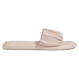 Flip-flops de damă bej cu volane Flip-flops de damă bej cu volane