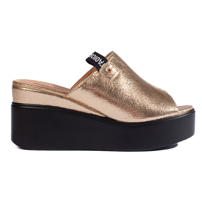 Sandale cu pană aurii de aur Sandale cu pană aurii de aur