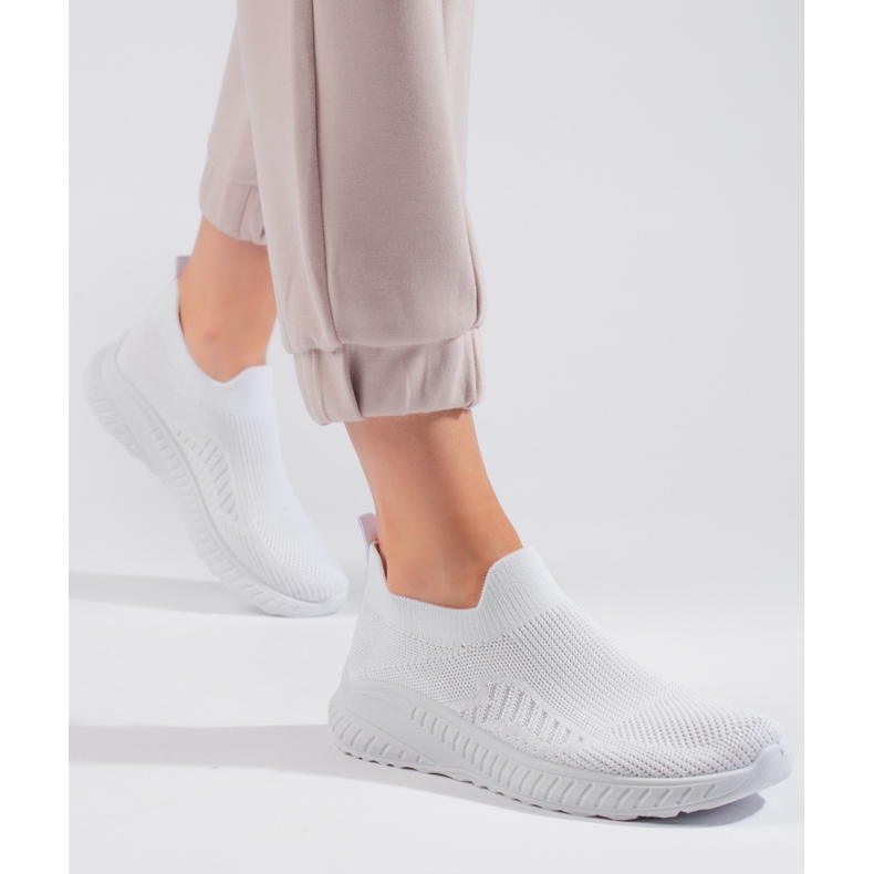 Pantofi sport albi cu slip-on de damă