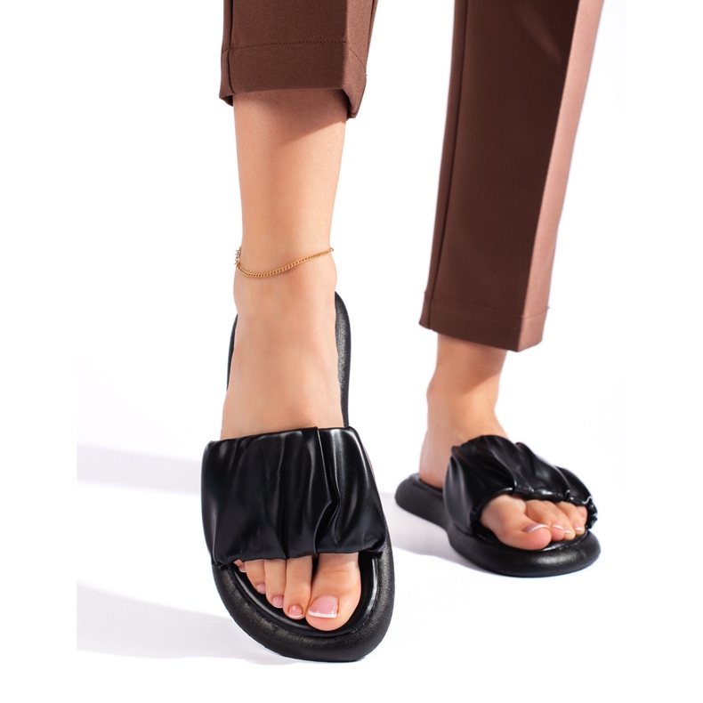 Papuci negri pentru dama negru