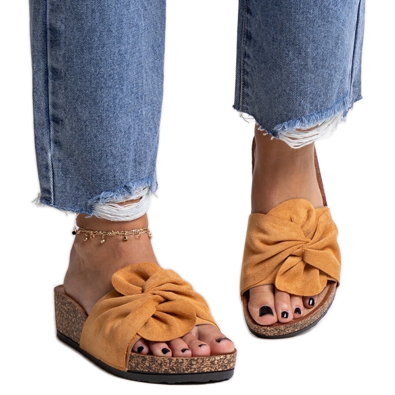 Papuci maro cu pană Ghaza din plută Papuci maro cu pană Ghaza din plută