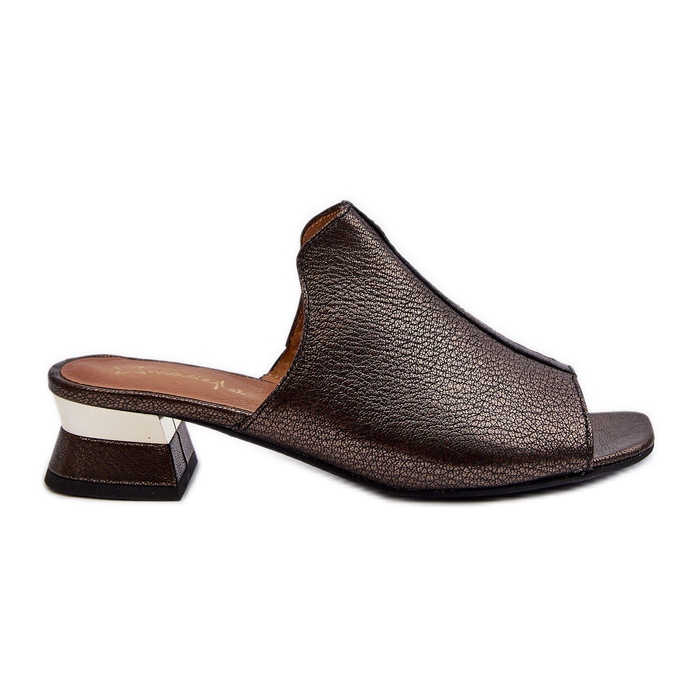 Flip-flops eleganti pentru dama din piele naturala pe tocuri joase Maciejka 06360-20 Grafit negru Flip-flops eleganti pentru dama din piele naturala pe tocuri joase Maciejka 06360-20 Grafit negru