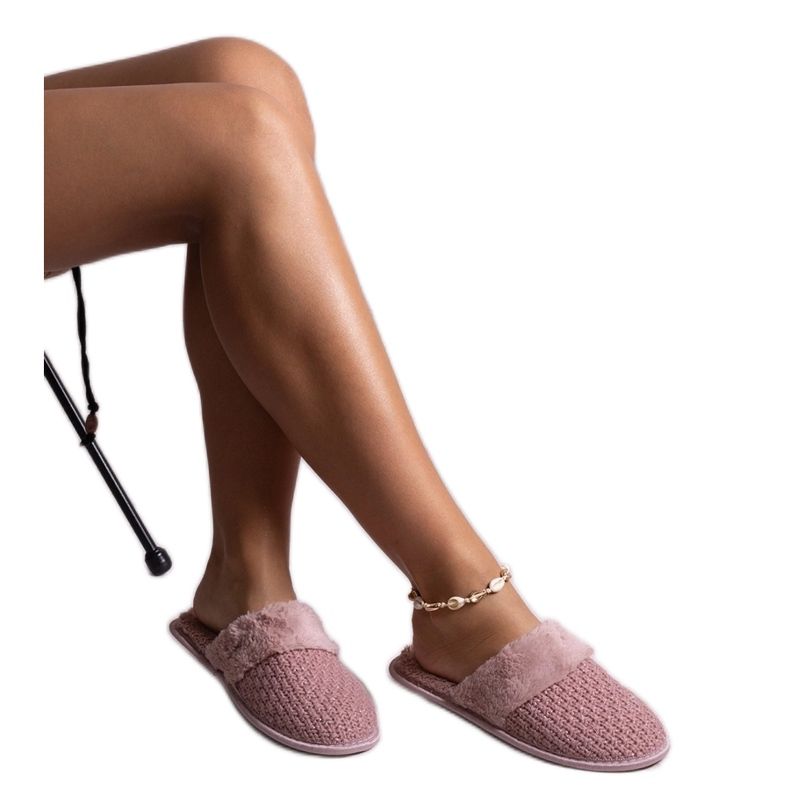 Papuci roz decorati cu fir Sira