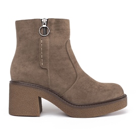 Botine de piele intoarsa bej cu toc de la Sergio Leone