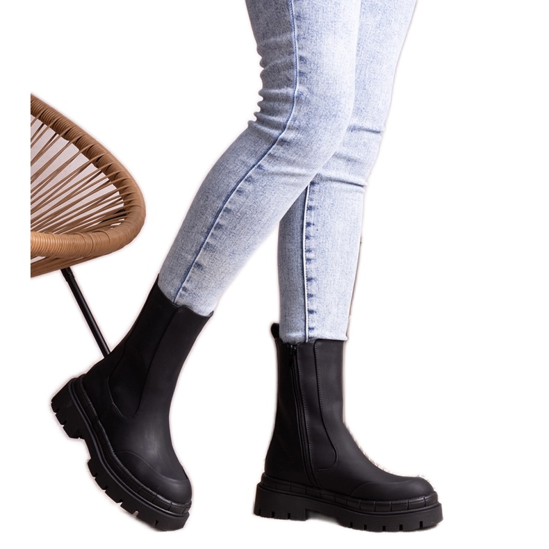 Cizme negre Kunegunda cu talpă masivă negru