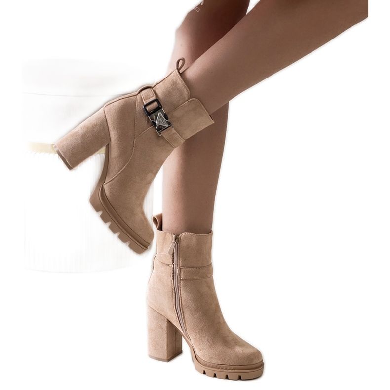 Botine bej decorate cu cataramă Torhia