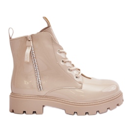 Cizme de damă pentru lucrător în brevet, izolate, cu inscripții în bej, Zinfreya