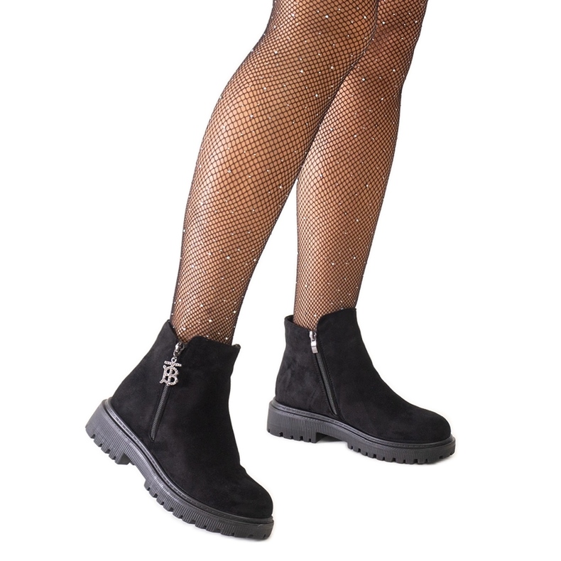 Botine negre cu pandantiv decorativ pe platforma Melane din piele intoarsa ecologica negru