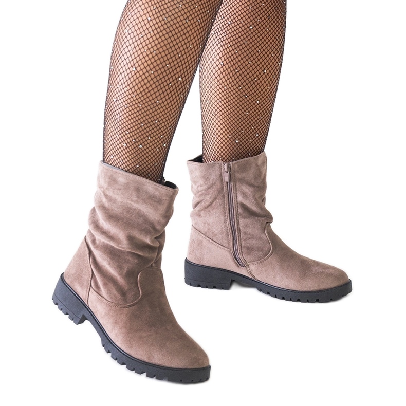 Botine maro șifonate din piele ecologică Hinda