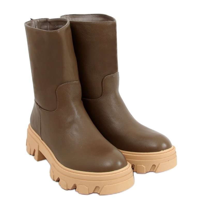 Botine verzi cu croială dreaptă verde