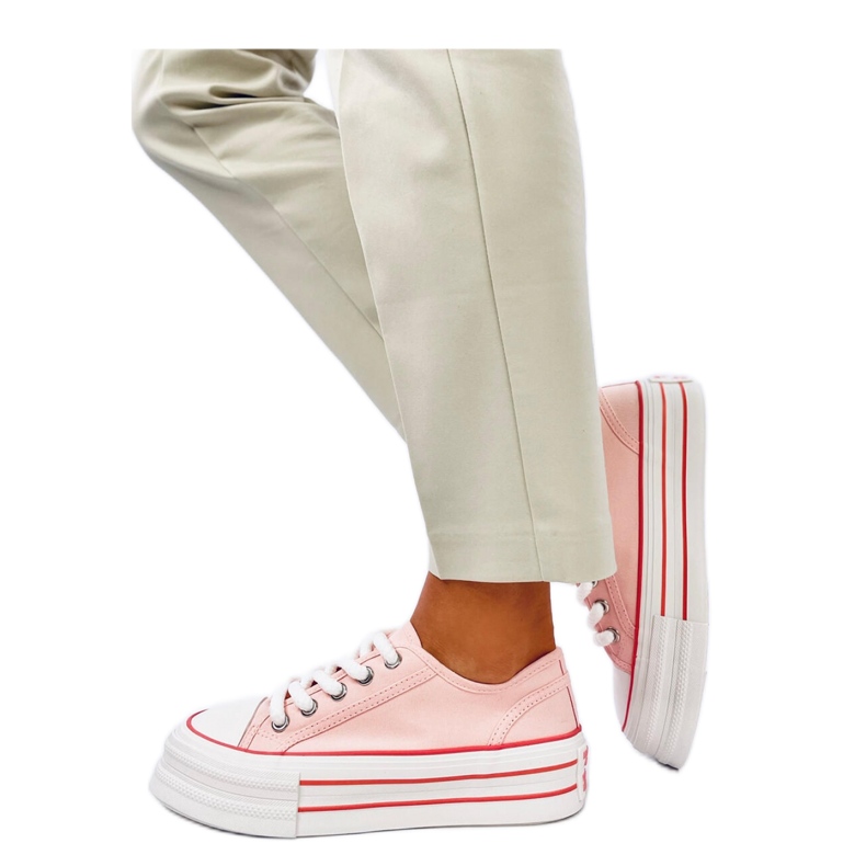 Adidași roz cu talpă dublă Adidași roz cu talpă dublă