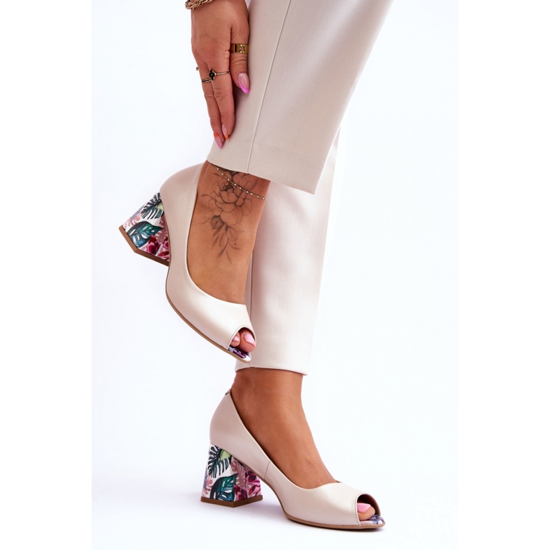 Step in style Pumps Model Lewski Shoes 2608/K Beige Perła - Pas în stil bej