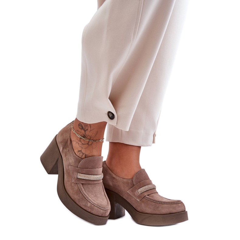 Pantofi de dama cu toc inalt cu decor din piele intoarsa Bej