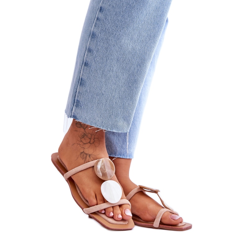 Papuci din piele intoarsa cu decoratiuni Bej