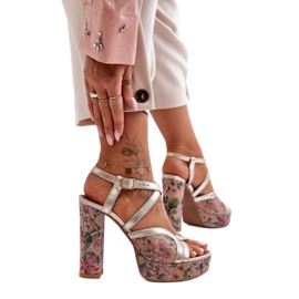 Step in style Sandale Model Maciejka 06084-25 Gold - Pas în stil verde Step in style Sandale Model Maciejka 06084-25 Gold - Pas în stil verde