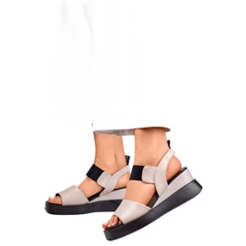 Sandale cu pană pentru damă GD-LH2002T, bej Sandale cu pană pentru damă GD-LH2002T, bej