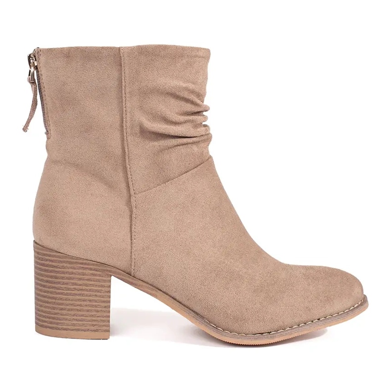 Botine de dama din piele intoarsa bej cu partea superioara cu volane
