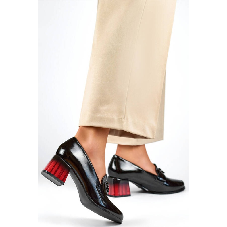 Pantofi dama lacuiti cu decor cu toc, negri GD-FL479-B negru Pantofi dama lacuiti cu decor cu toc, negri GD-FL479-B negru