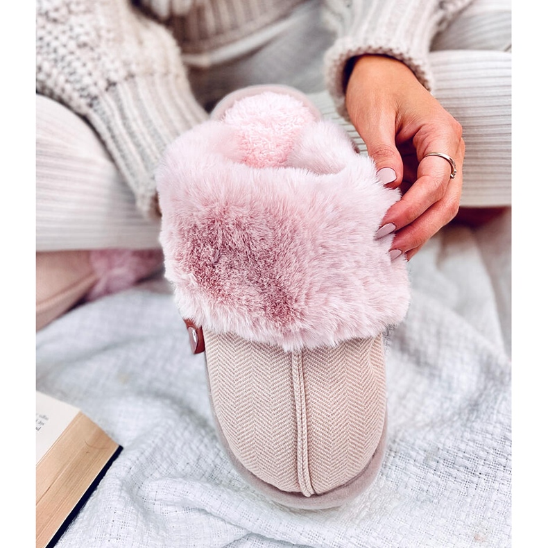 Papuci Allens Powder Pink cu blană roz